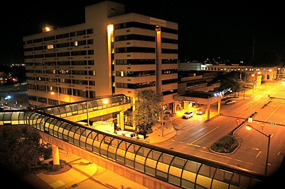 Doubletree By Hilton Canton Downtown Exterior photo