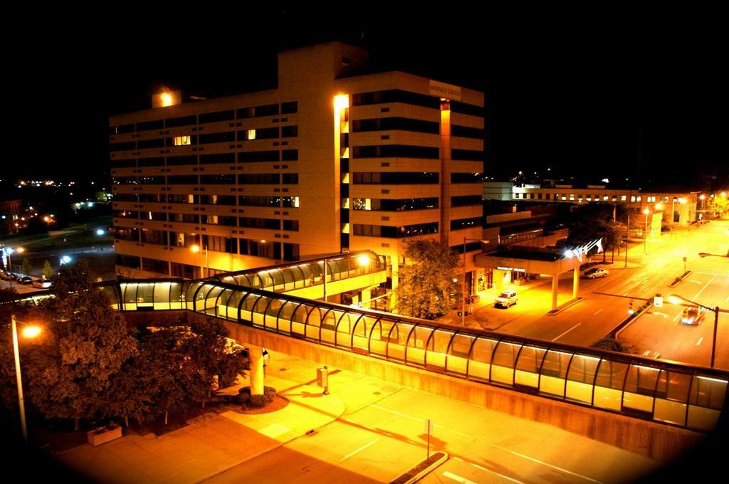 Doubletree By Hilton Canton Downtown Exterior photo